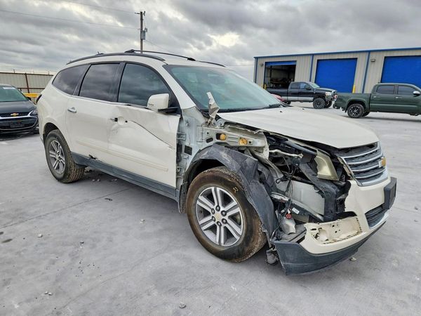 2015 CHEVROLET TRAVERSE 1LT — Passenger 3/4