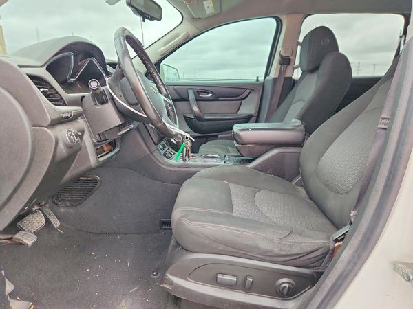 2015 CHEVROLET TRAVERSE 1LT — DENT