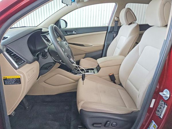 2016 HYUNDAI TUCSON — DENT