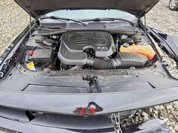 2021 DODGE CHALLENGER SXT — Engine bay