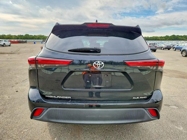 2021 TOYOTA HIGHLANDER XLE — DIRR