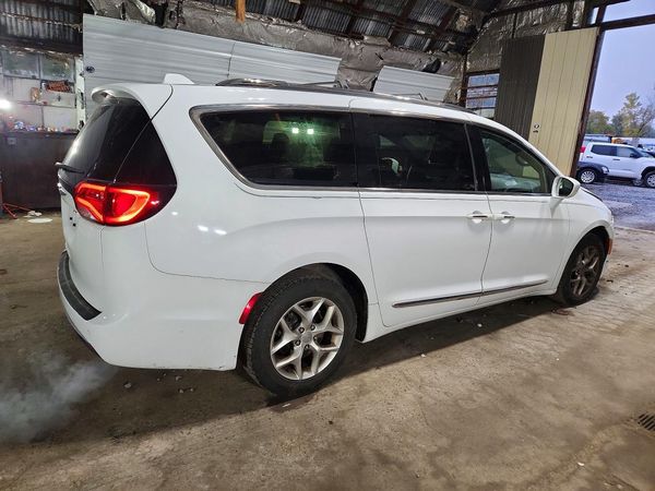 2020 CHRYSLER PACIFICA Touring L — PSRA