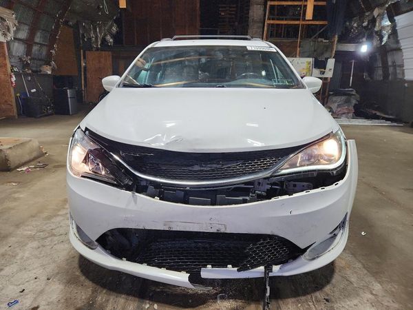 2020 CHRYSLER PACIFICA Touring L — DIRF