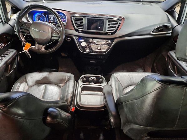 2020 CHRYSLER PACIFICA Touring L — CKPT
