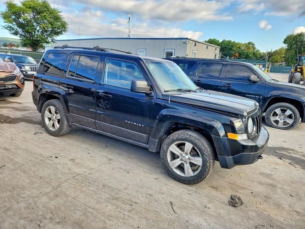 2014 JEEP PATRIOT Sport — Passenger 3/4