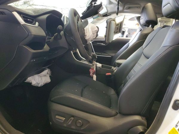 2025 TOYOTA RAV4 — DENT