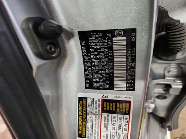 2015 TOYOTA CAMRY — VINS