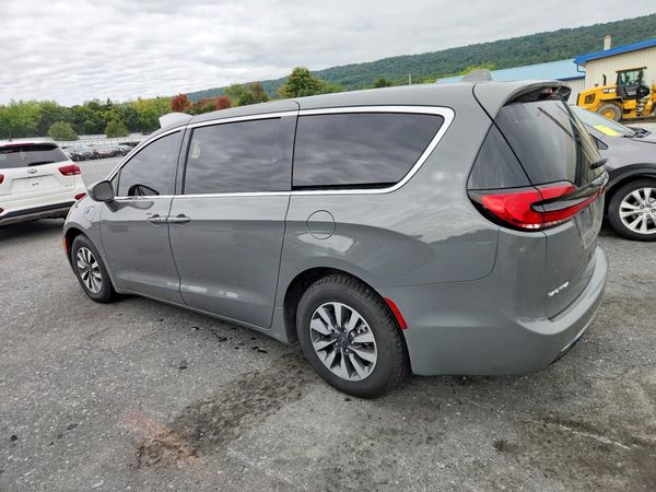 2022 CHRYSLER PACIFICA Touring L — DSRA