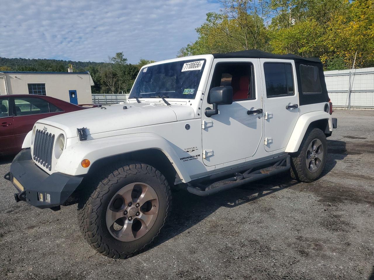 2016 JEEP WRANGLER Sahara — Front 3/4