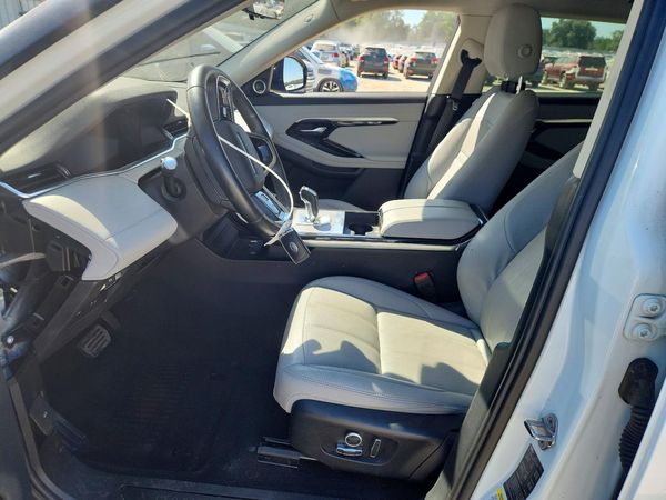 2021 LAND ROVER RANGEROVER SE — DENT