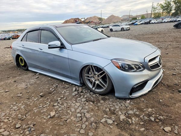 2014 MERCEDES-BENZ E E550 4-MATIC — Passenger 3/4