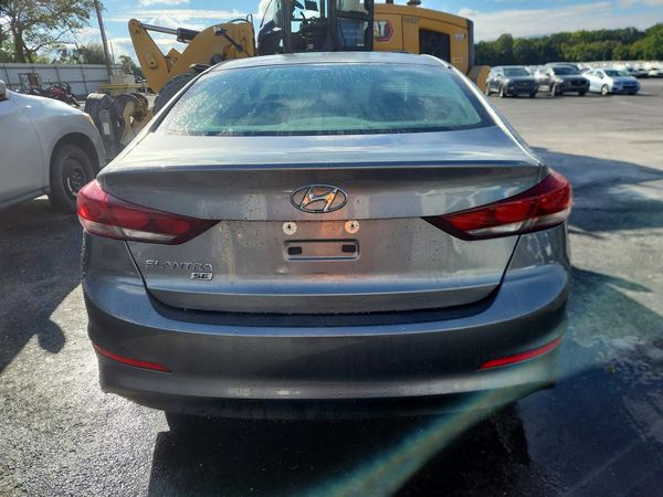 2018 HYUNDAI ELANTRA SE — DIRR