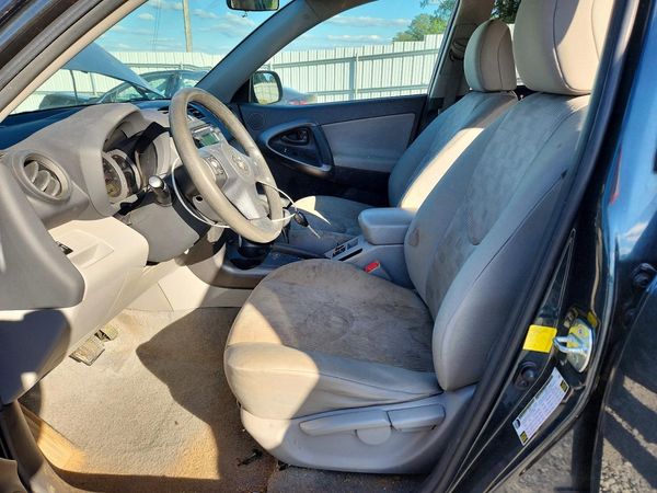 2012 TOYOTA RAV4 Standard — DENT
