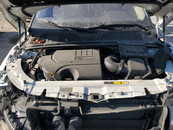2017 LAND ROVER RANGE ROVER EVOQUE SE — Engine bay