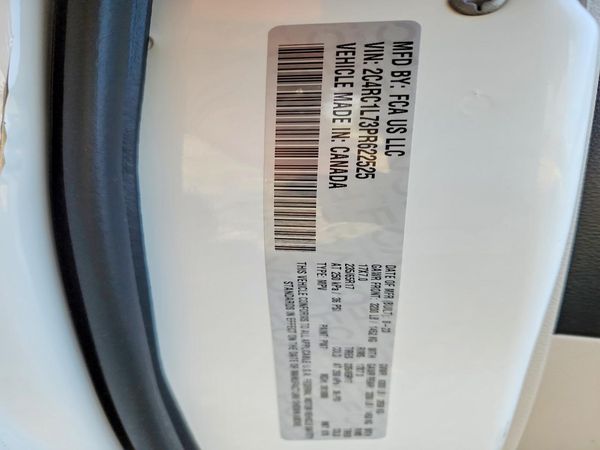 2023 CHRYSLER PACIFICA Touring L — VINS