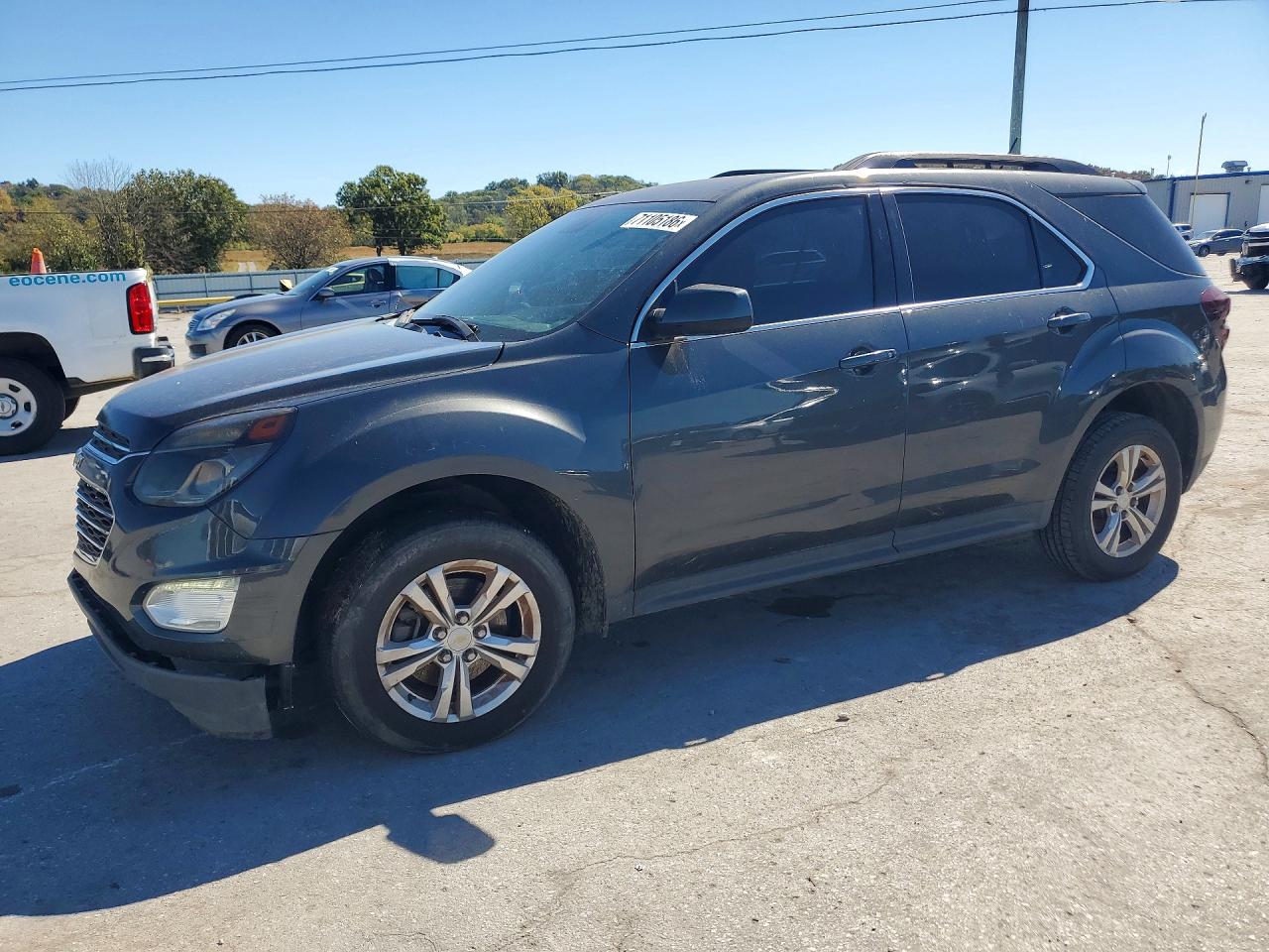 2017 CHEVROLET EQUINOX LT / FL — Front 3/4