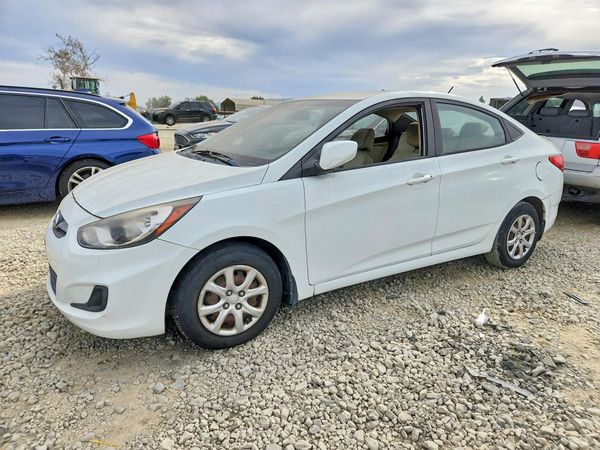 2013 HYUNDAI ACCENT — DSFA — Front 3/4