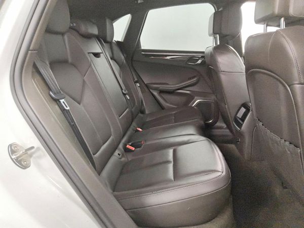 2015 PORSCHE MACAN — PSRS