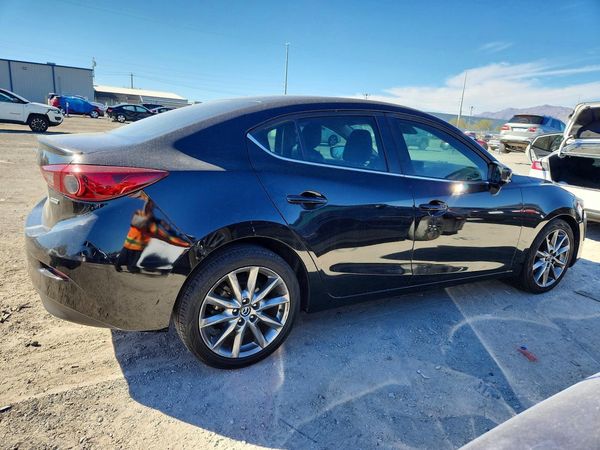 2018 MAZDA 3 Touring — PSRA