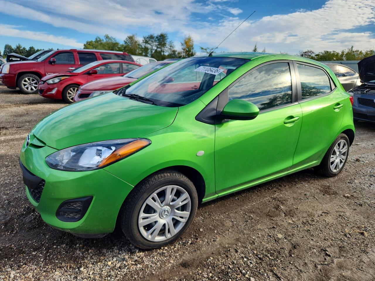 2013 MAZDA MAZDA2 Sport/GX — Front 3/4