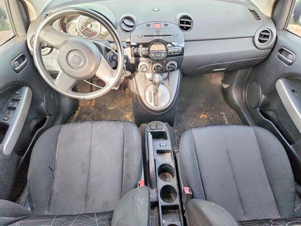 2013 MAZDA MAZDA2 Sport/GX — CKPT
