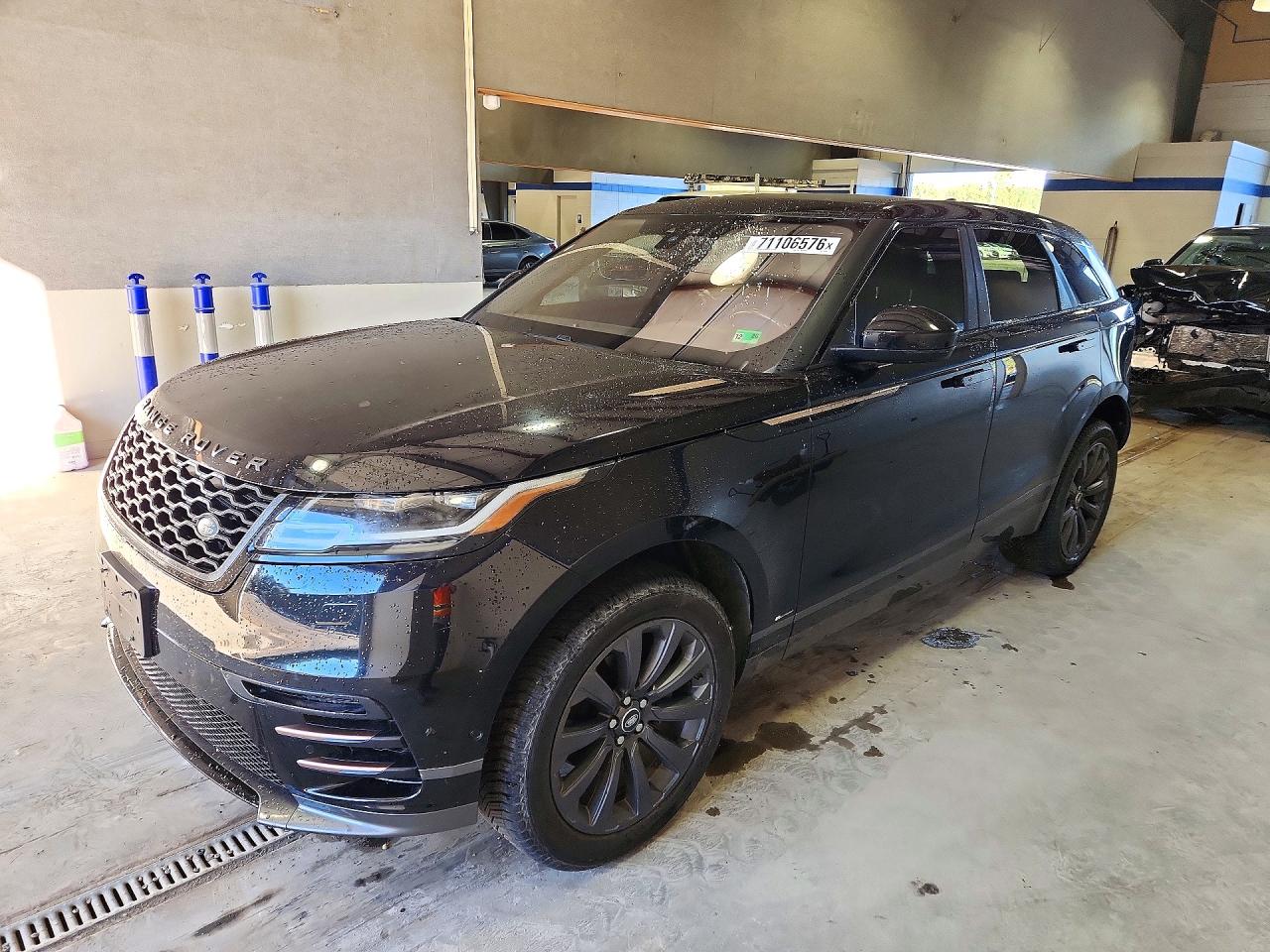 2018 LAND ROVER RANGEROVER R-Dynamic SE — Front 3/4