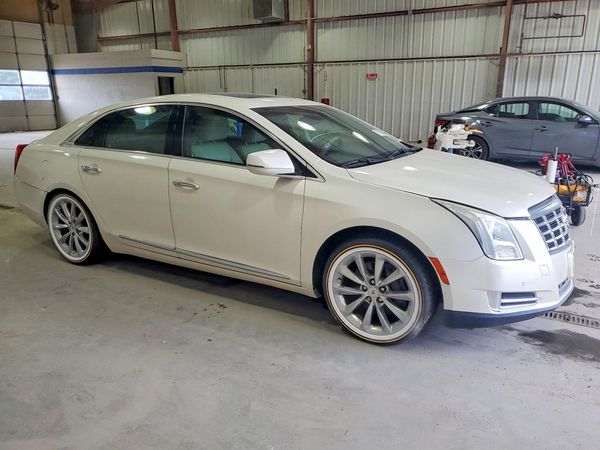 2014 CADILLAC XTS Premium — Passenger 3/4