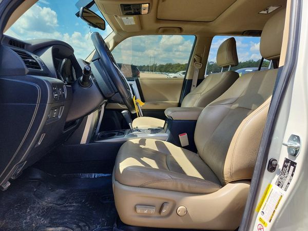 2016 TOYOTA 4RUNNER Base Grade — DENT
