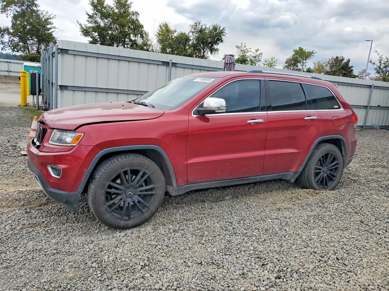 2014 JEEP CHEROKEE Limited — Front 3/4