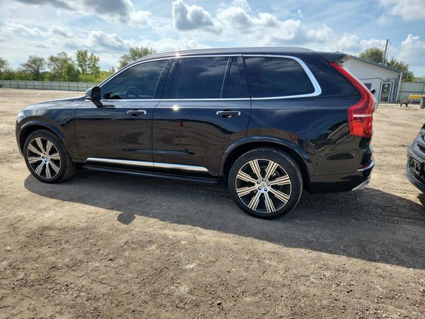 2021 VOLVO XC90