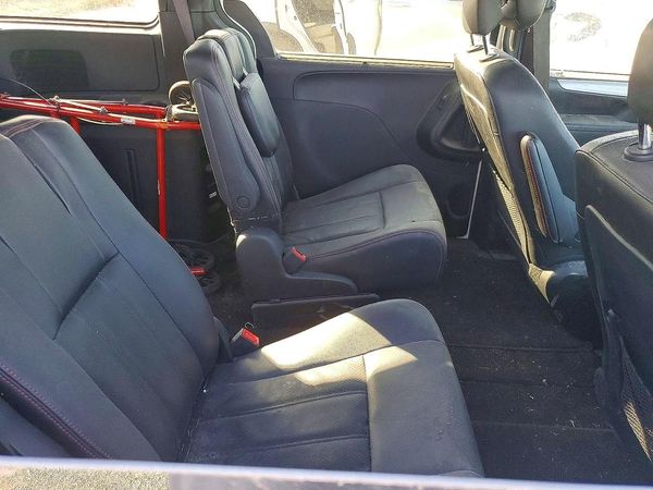 2019 DODGE CARAVAN — SUVN