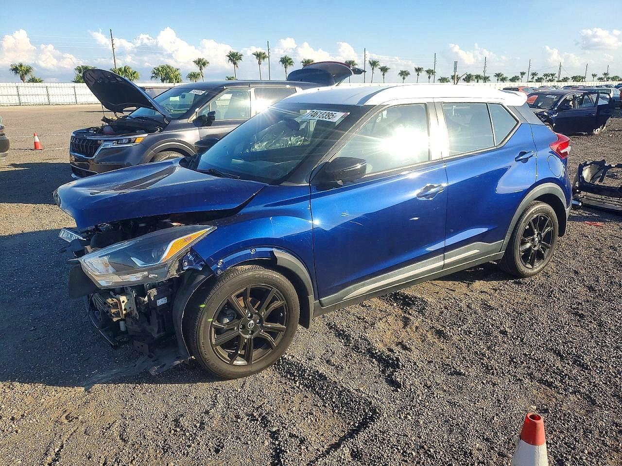 2019 NISSAN KICKS — Front 3/4