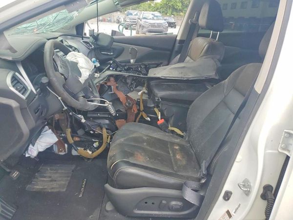 2019 NISSAN MURANO — DENT