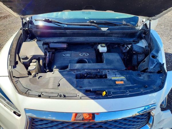 2019 NISSAN MURANO — Engine bay