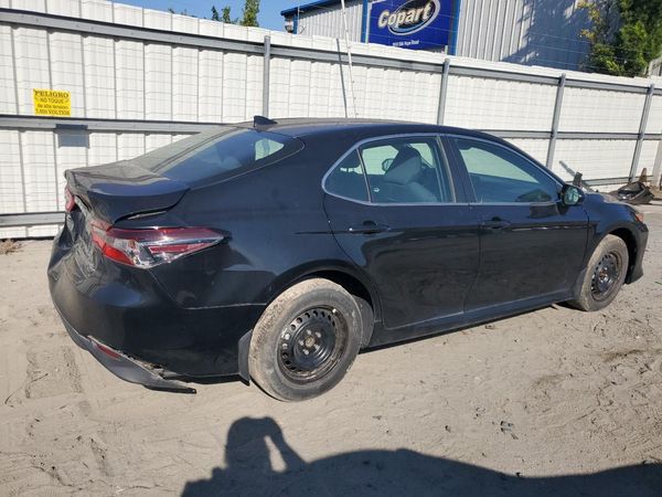 2022 TOYOTA CAMRY
