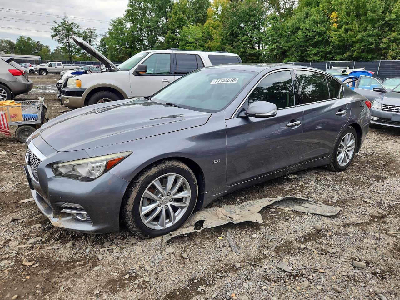 2017 INFINITI Q50 — Front 3/4