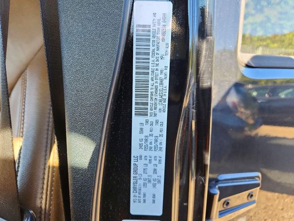 2014 JEEP WRANGLER Sahara — VINS