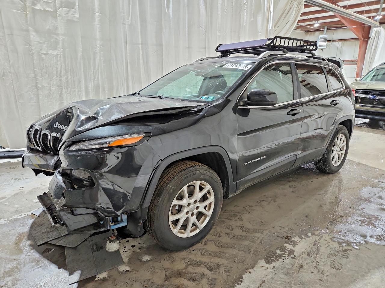 2015 JEEP CHEROKEE Latitude — Front 3/4