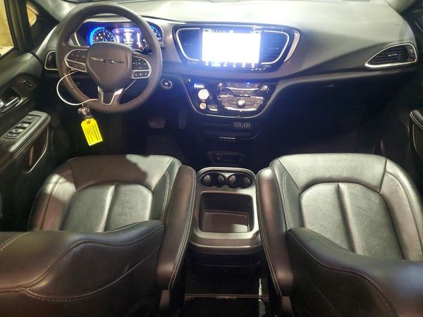 2025 CHRYSLER PACIFICA Select — CKPT