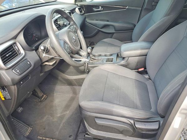 2016 KIA SORENTO L / LX — DENT
