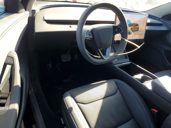 2026 TESLA MODEL 3 — CKPT