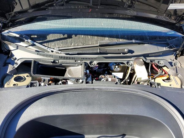2026 TESLA MODEL 3 — Engine bay