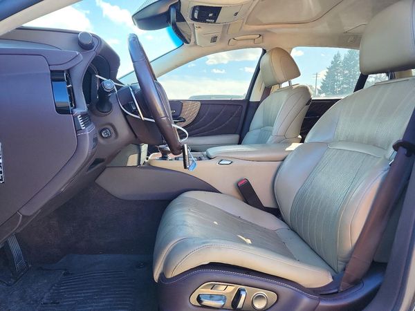 2018 LEXUS LS500 500 — DENT