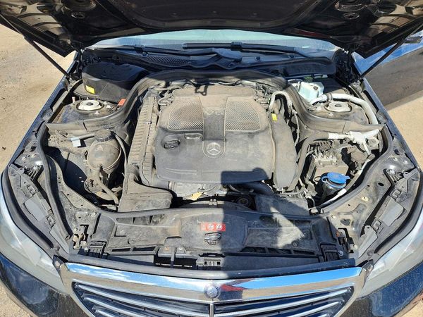 2016 MERCEDES-BENZ E-CLASS E350-4M — Engine bay