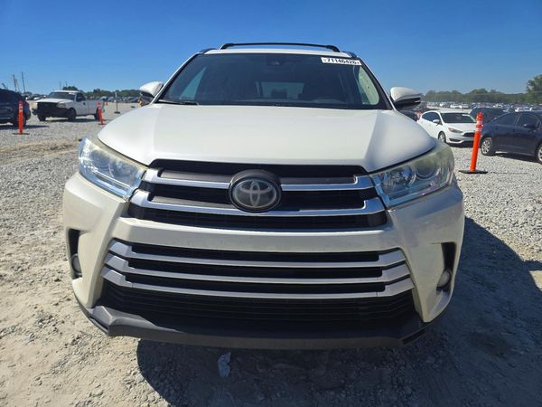 2017 TOYOTA HIGHLANDER SE/XLE — DIRF