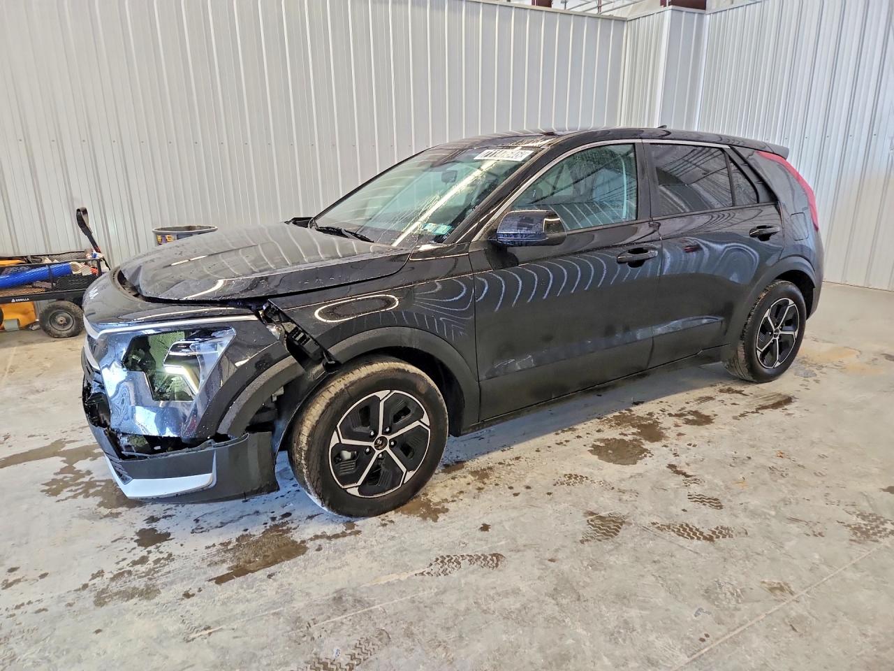2026 KIA NIRO LX — Front 3/4