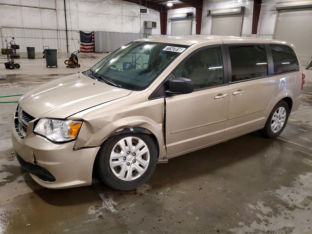 2014 DODGE CARAVAN SE — Front 3/4