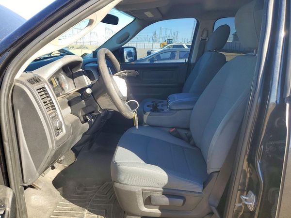 2017 RAM 1500 ST — DENT