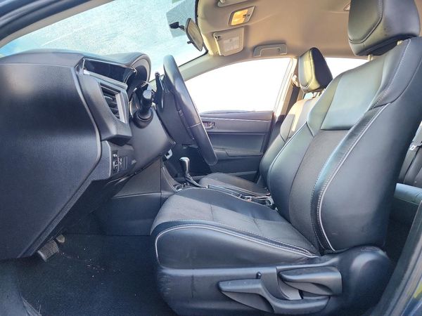 2016 TOYOTA COROLLA L/LE — DENT