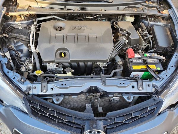 2016 TOYOTA COROLLA L/LE — Engine bay